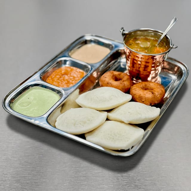 Idli vadai set.