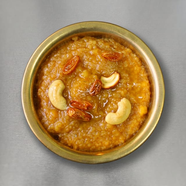 Chakkarai Pongal (Sweet Pongal).